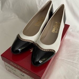 Patent Salvatore Ferragamo Spectator Heels